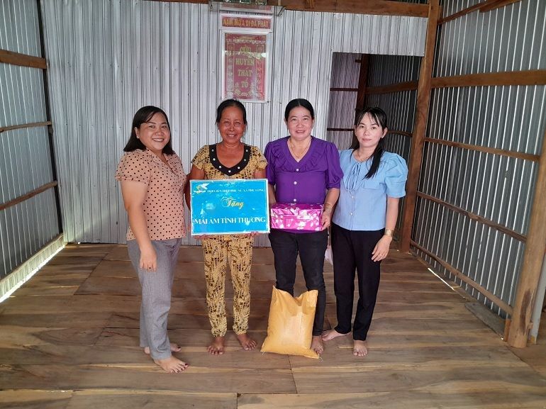 trao nhà mai tâm tinh thương