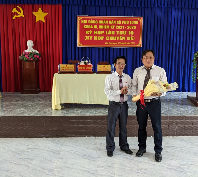 Hội đồng nhân dân xã Phú Long, nhiệm kỳ 2021-2026 tổ chức kỳ họp lần thứ 10(Kỳ họp chuyên đề)